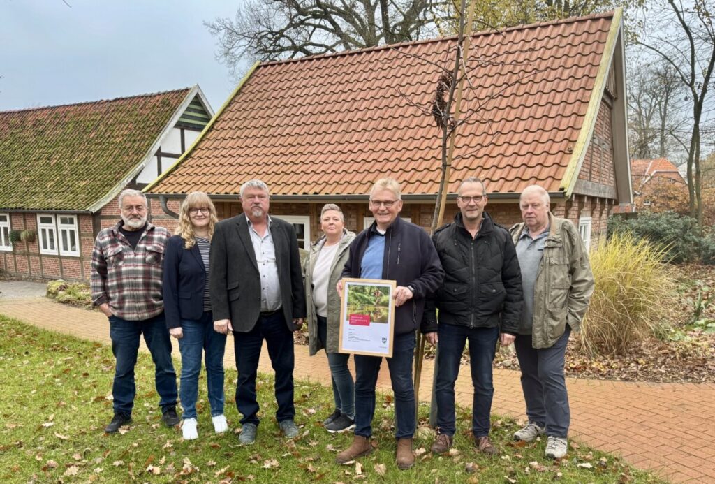 Klimaschutzpreis 2025 der Westenergie an „Bäume für Bippen” verliehen